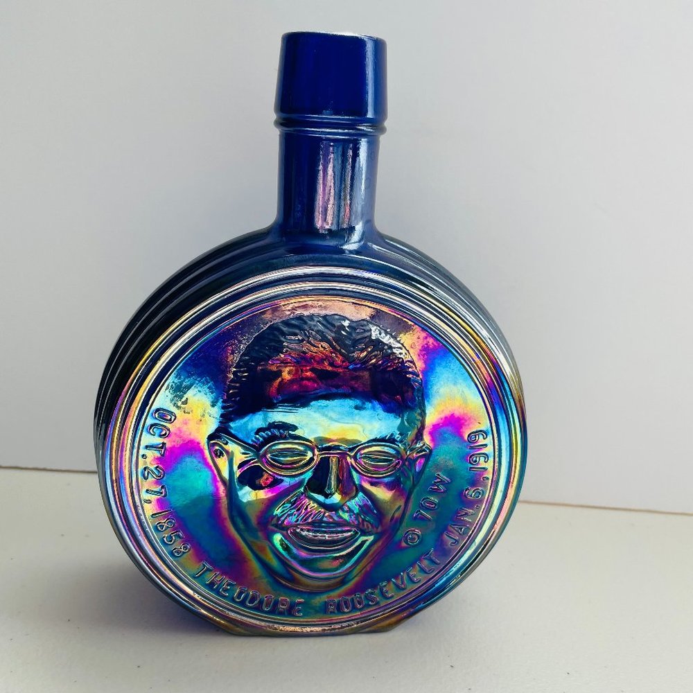 Wheaton Roosevelt Iridescent Carnival Blue Glass Bottle First Edition Vintage 8”